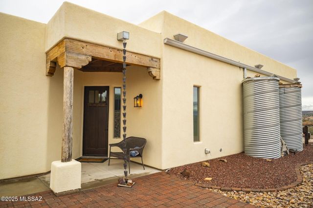 1627 E Goldenrod Lane, Benson, AZ 85602