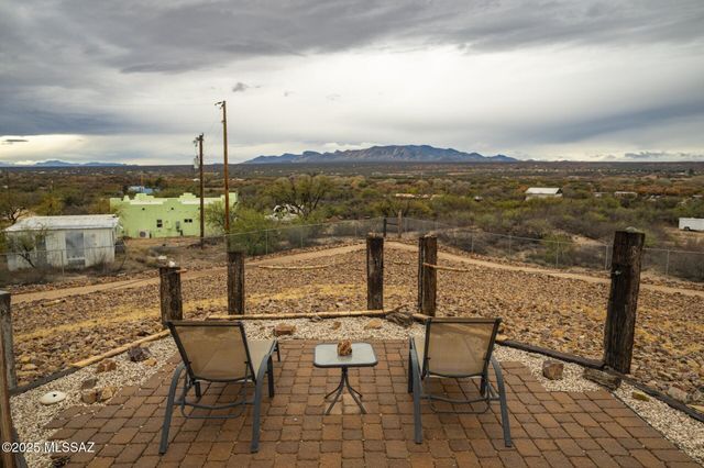 1627 E Goldenrod Lane, Benson, AZ 85602