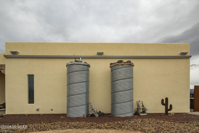 1627 E Goldenrod Lane, Benson, AZ 85602