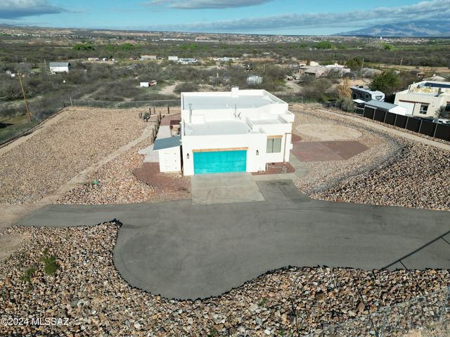 1627 E Goldenrod Lane, Benson, AZ 85602