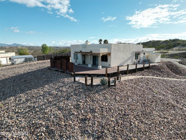 1627 E Goldenrod Lane, Benson, AZ 85602