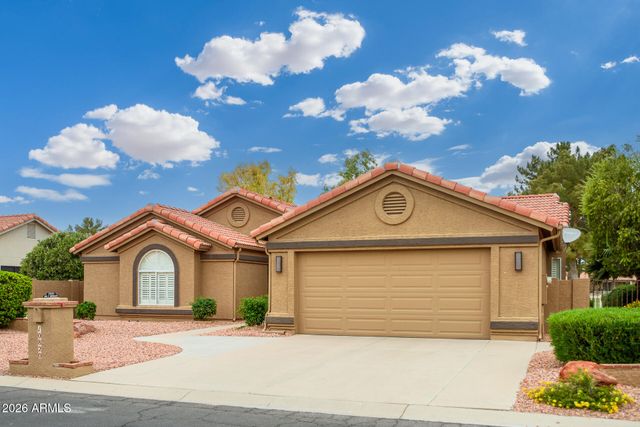 10820 E SILVERTREE Drive, Sun Lakes, AZ 85248