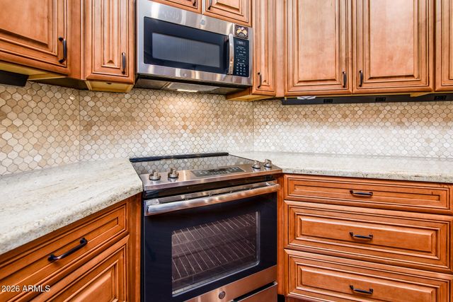 10820 E SILVERTREE Drive, Sun Lakes, AZ 85248