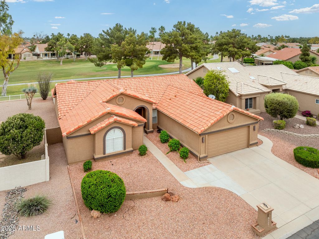10820 E SILVERTREE Drive, Sun Lakes, AZ 85248