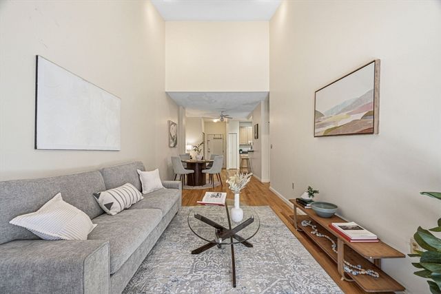 106 Thirteenth St 236, Boston, MA 02129