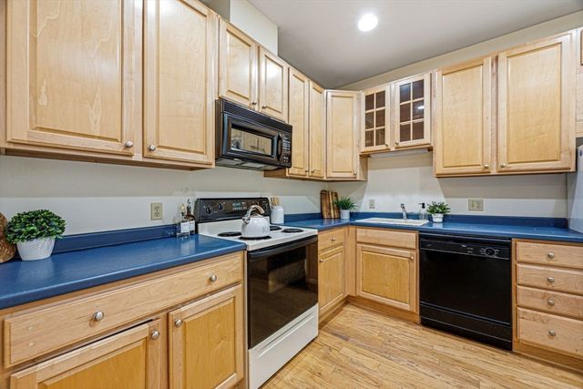 106 Thirteenth St 236, Boston, MA 02129