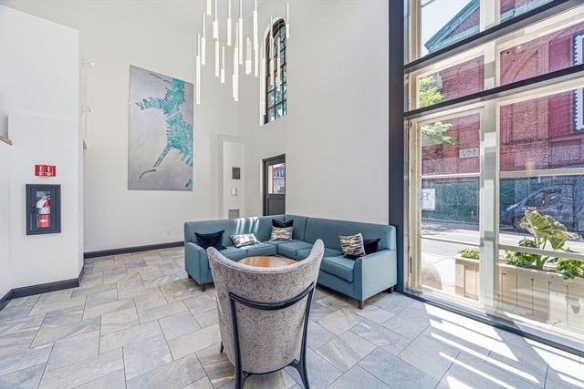 106 Thirteenth St 236, Boston, MA 02129