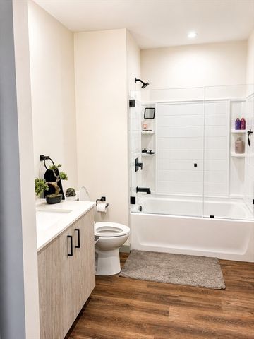 203 Lowell St 119, Wilmington, MA 01887