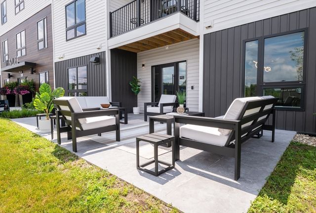203 Lowell St 119, Wilmington, MA 01887