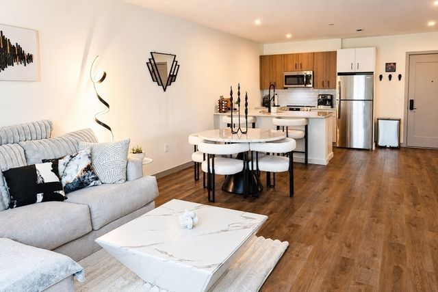 203 Lowell St 119, Wilmington, MA 01887
