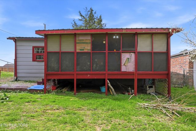 428 Browder Circle, Oliver Springs, TN 37840