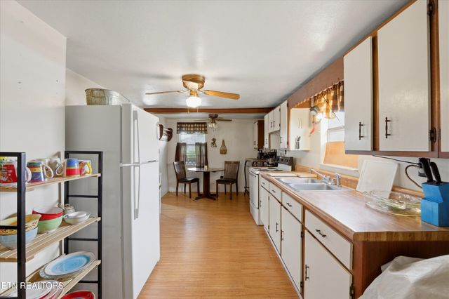 428 Browder Circle, Oliver Springs, TN 37840