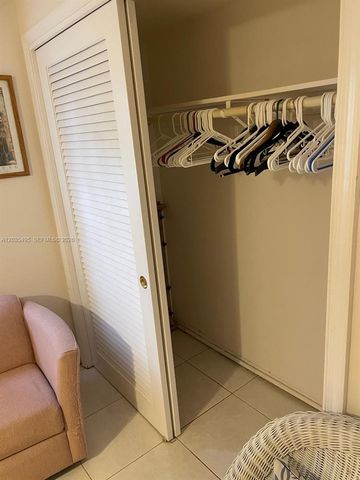 4808 NE 25th Avenue 12, Fort Lauderdale, FL 33308