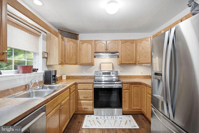 29 CLEMATIS CT, Martinsburg, WV 25401