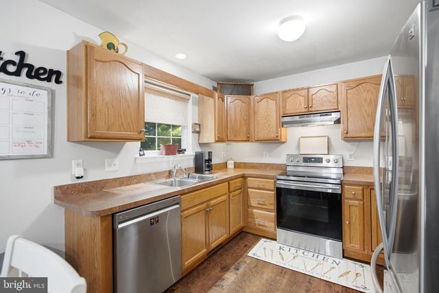 29 CLEMATIS CT, Martinsburg, WV 25401