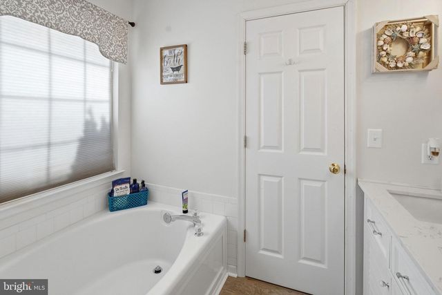 29 CLEMATIS CT, Martinsburg, WV 25401