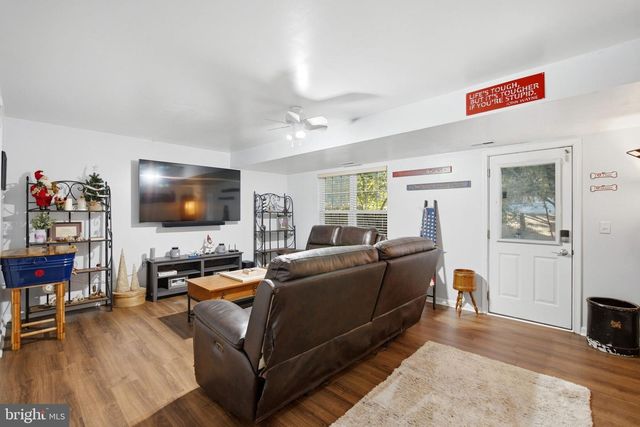29 CLEMATIS CT, Martinsburg, WV 25401