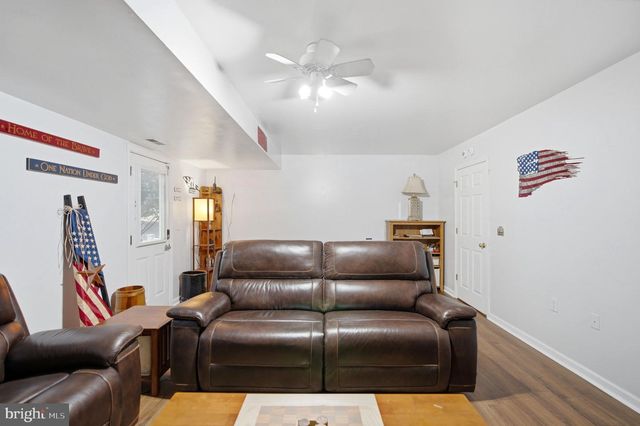 29 CLEMATIS CT, Martinsburg, WV 25401