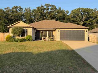36 Spring Ridge Lane, Conway, AR 72032