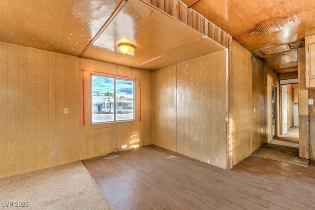 681 Janet Lane, Pahrump, NV 89060