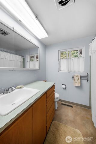 5111 21st Avenue SE, Lacey, WA 98503