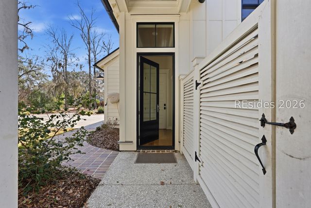 18 Gregorie Nck, Okatie, SC 29909