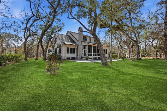 18 Gregorie Nck, Okatie, SC 29909