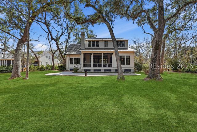 18 Gregorie Nck, Okatie, SC 29909