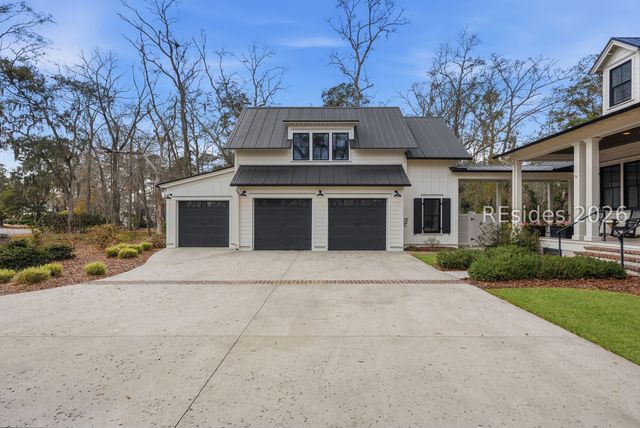 18 Gregorie Nck, Okatie, SC 29909