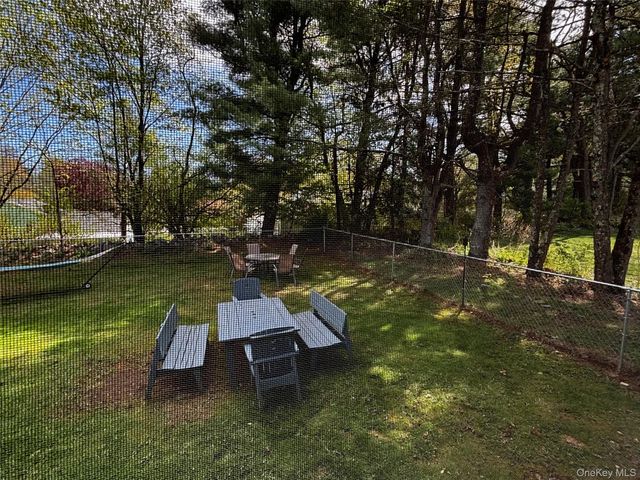 17 Woodland Drive, Walden, NY 12586