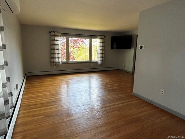 17 Woodland Drive, Walden, NY 12586