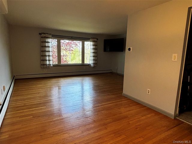 17 Woodland Drive, Walden, NY 12586