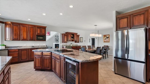 13001 S Fairway Ridge Ln, Spokane, WA 99224