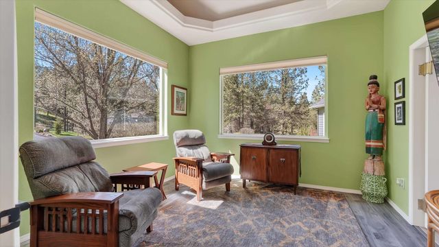 13001 S Fairway Ridge Ln, Spokane, WA 99224