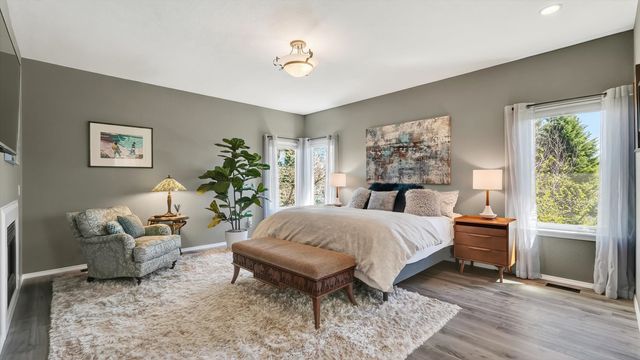 13001 S Fairway Ridge Ln, Spokane, WA 99224