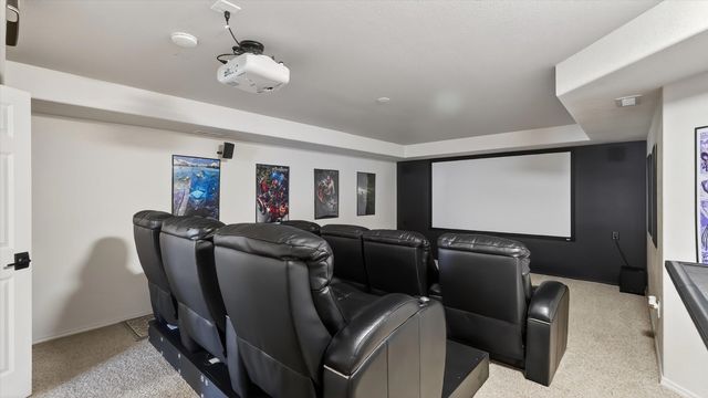 13001 S Fairway Ridge Ln, Spokane, WA 99224