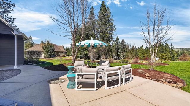 13001 S Fairway Ridge Ln, Spokane, WA 99224