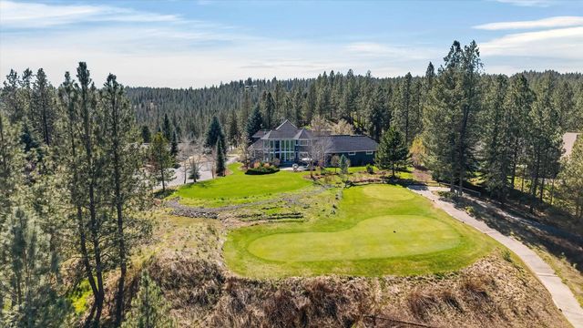 13001 S Fairway Ridge Ln, Spokane, WA 99224