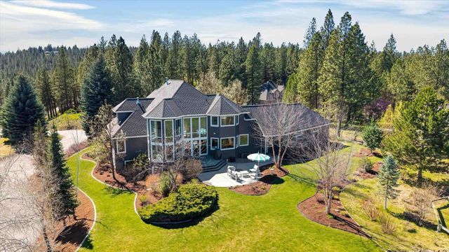 13001 S Fairway Ridge Ln, Spokane, WA 99224