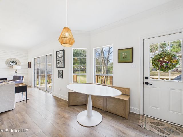 3843 Chaumont Circle, Ocean Springs, MS 39564