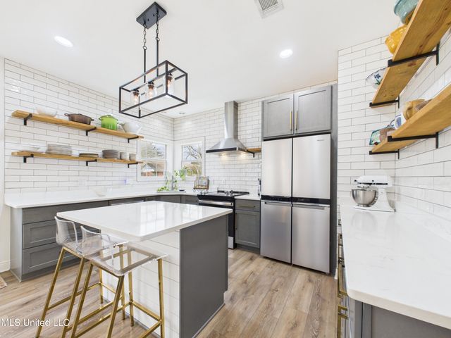 3843 Chaumont Circle, Ocean Springs, MS 39564