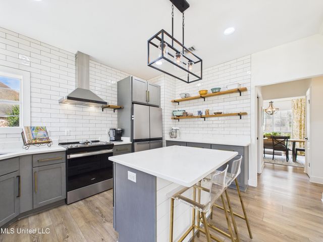 3843 Chaumont Circle, Ocean Springs, MS 39564