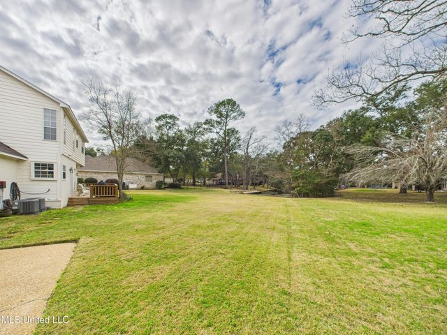 3843 Chaumont Circle, Ocean Springs, MS 39564