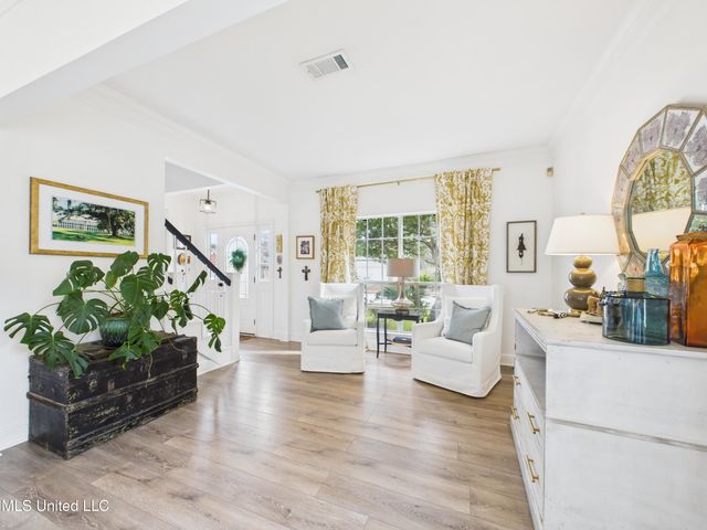 3843 Chaumont Circle, Ocean Springs, MS 39564