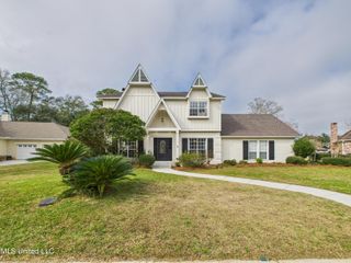 3843 Chaumont Circle, Ocean Springs, MS 39564