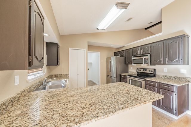 4109 Caldwell Avenue, The Colony, TX 75056