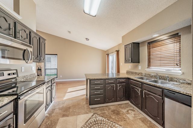 4109 Caldwell Avenue, The Colony, TX 75056