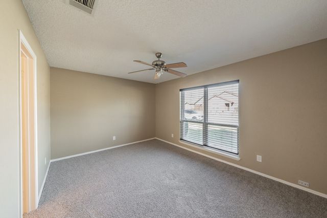 4109 Caldwell Avenue, The Colony, TX 75056