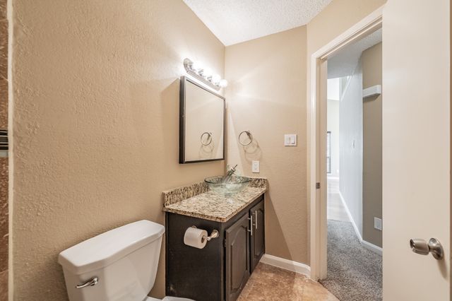 4109 Caldwell Avenue, The Colony, TX 75056