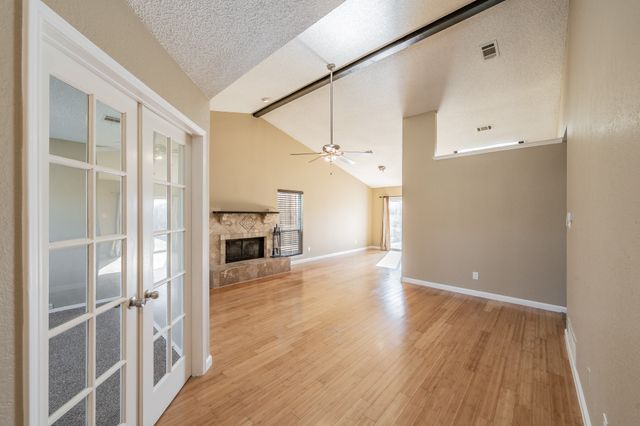 4109 Caldwell Avenue, The Colony, TX 75056